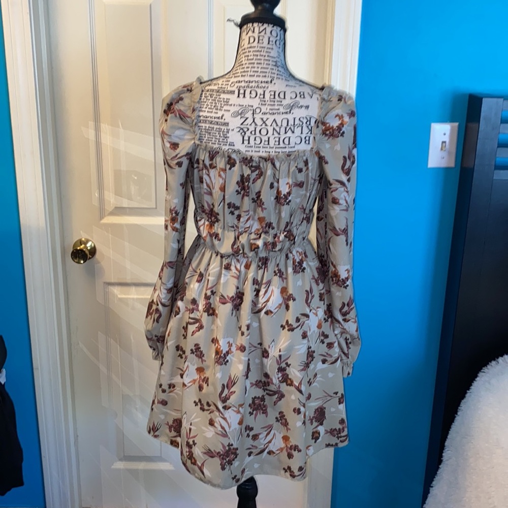 Women’s off the shoulder floral dress - Picture 7 of 7